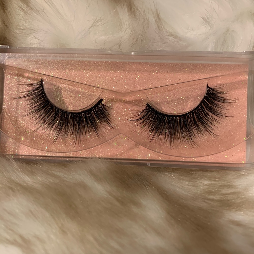 Lashes
